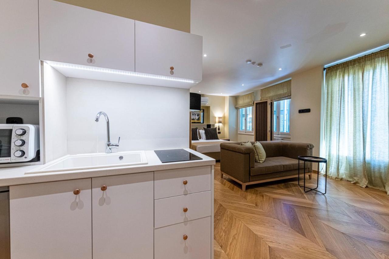 Ipelhome - Plaka Boutique Apartments Αθήνα Εξωτερικό φωτογραφία